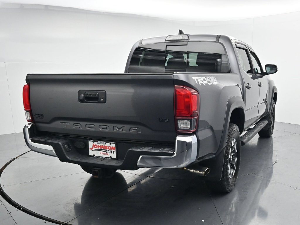 Used 2019 Toyota Tacoma TRD Off-Road AWD/4WD image 6