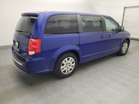 Used 2019 Dodge Grand Caravan SE FWD image 10