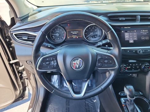 Used 2021 Buick Encore GX Essence image 9