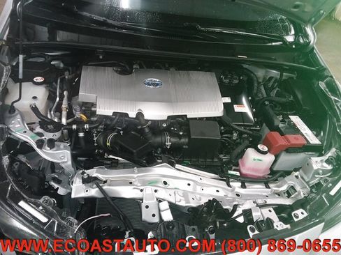 Used 2019 Toyota Prius LE image 9