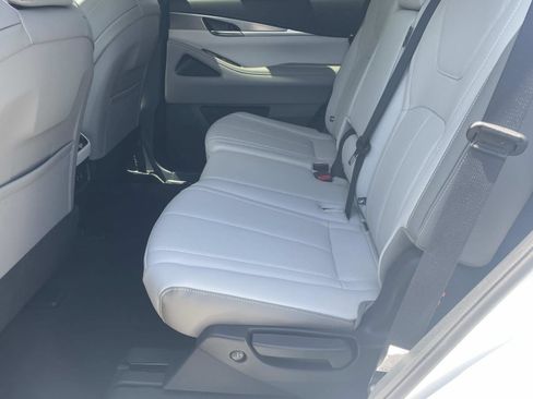 Certified 2026 INFINITI QX60 Pure w/ Cargo Package FWD image 11