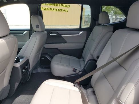New 2026 GMC Acadia Elevation w/ Elevation Premium Package FWD image 11