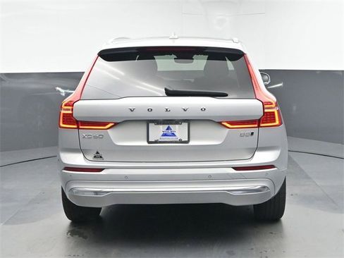 Used 2022 Volvo XC60 B5 Inscription w/ Advanced Package image 7