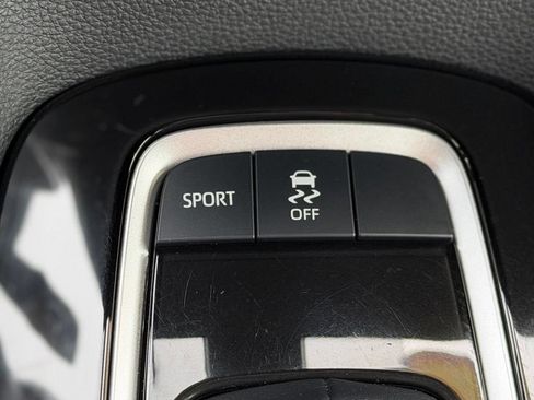 Used 2022 Toyota Corolla XSE FWD image 15