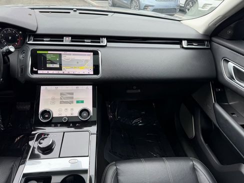 Used 2018 Land Rover Range Rover Velar S image 27