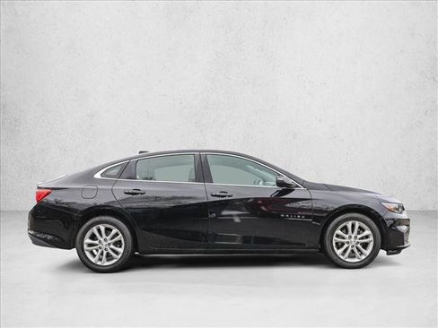 Used 2018 Chevrolet Malibu LT image 4