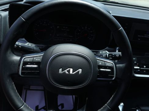 Certified 2023 Kia Sorento S FWD image 27