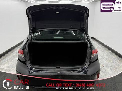 Used 2022 Toyota Corolla LE image 6