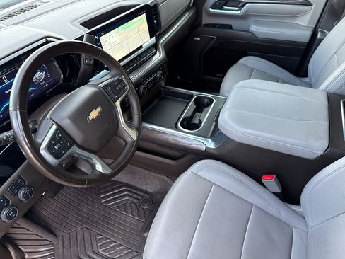 Used 2024 Chevrolet Silverado 3500 LTZ w/ LTZ Convenience Package image 10