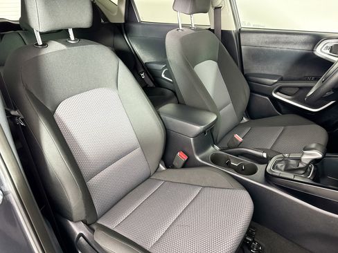 Used 2023 Kia Soul LX w/ Option Group 015 image 34