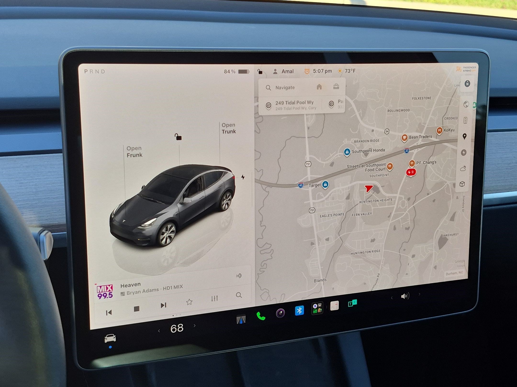 Used 2024 Tesla Model Y Long Range AWD/4WD image 18