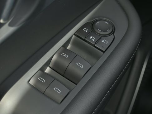 Used 2025 Buick Enclave Preferred FWD image 27
