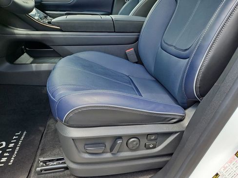 Certified 2026 INFINITI QX80 4WD w/ Sport Exterior Package image 26