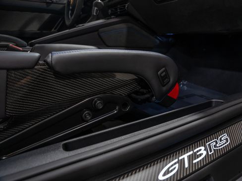 Used 2025 Porsche 911 GT3 RS RWD image 72
