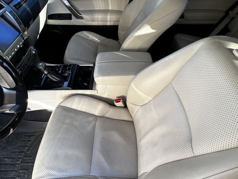 Used 2021 Lexus GX 460 Luxury image 16