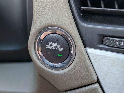 Used 2019 GMC Yukon XL SLT w/ Open Road Package RWD image 29