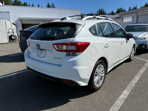 Used 2018 Subaru Impreza 2.0i Premium w/ Popular Package #2 AWD/4WD image 3