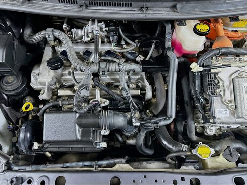 Used 2013 Toyota Prius C Three image 30