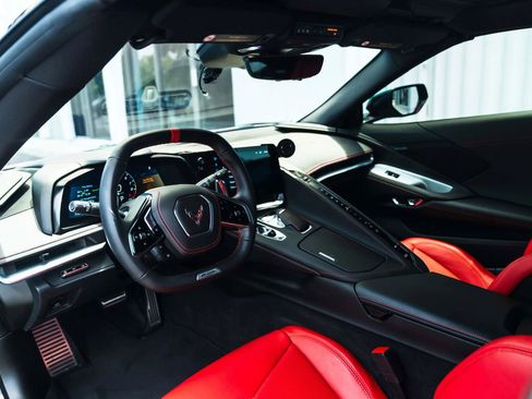 Used 2025 Chevrolet Corvette Z06 RWD image 15
