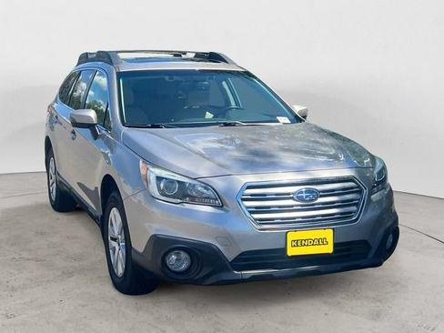 Used 2016 Subaru Outback 2.5i Premium AWD/4WD image 7