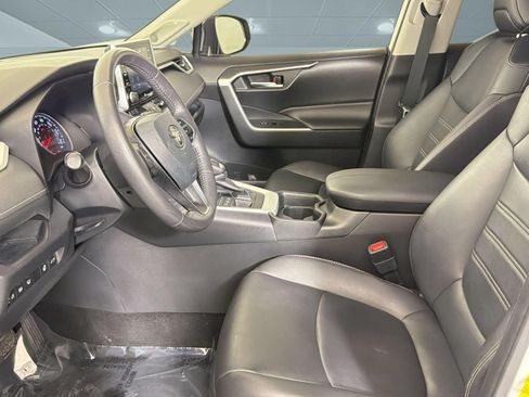 Used 2021 Toyota RAV4 XLE Premium AWD/4WD image 5