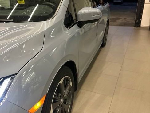 Used 2024 Honda Odyssey Elite image 6