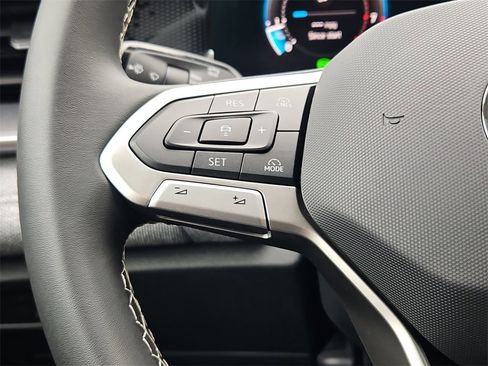 New 2025 Volkswagen Tiguan S image 12