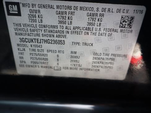 Used 2017 Chevrolet Silverado 1500 High Country AWD/4WD image 34