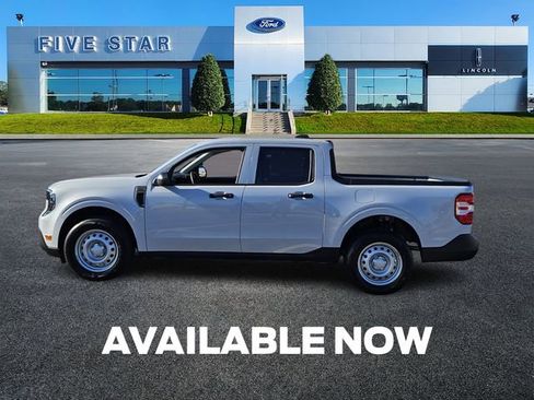 New 2025 Ford Maverick XL image 4