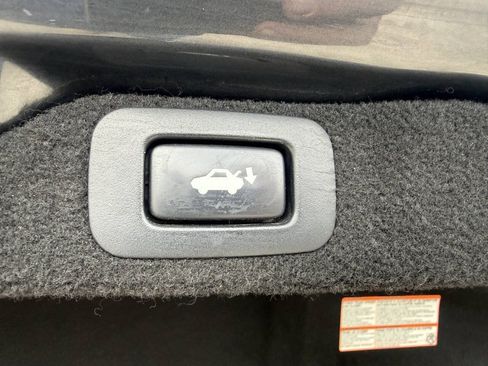 Used 2018 Lexus GS 350 F Sport RWD image 41