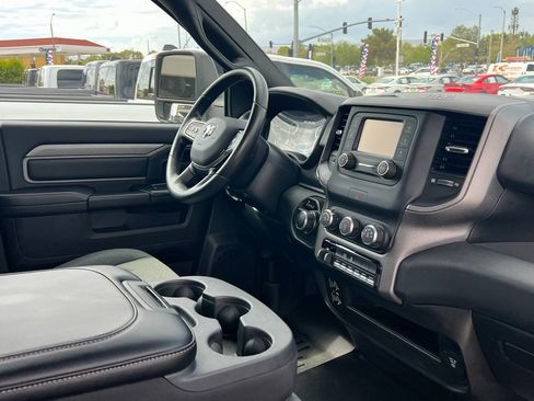 Used 2023 RAM 3500 Tradesman image 12