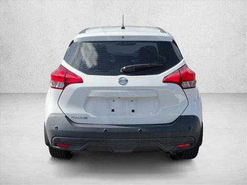 Used 2020 Nissan Kicks S FWD image 6