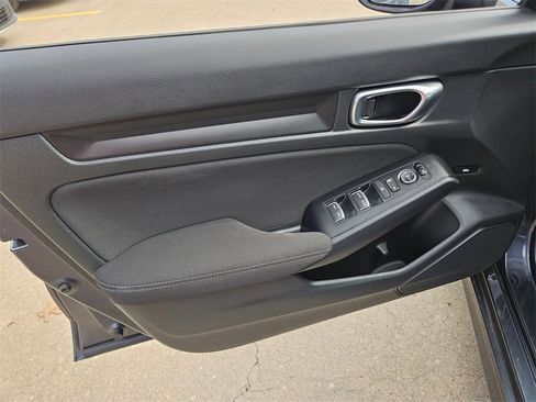 Used 2025 Honda Civic Sport image 14