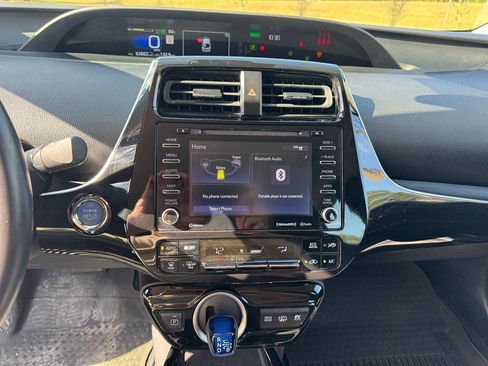 Used 2021 Toyota Prius Prime LE image 26