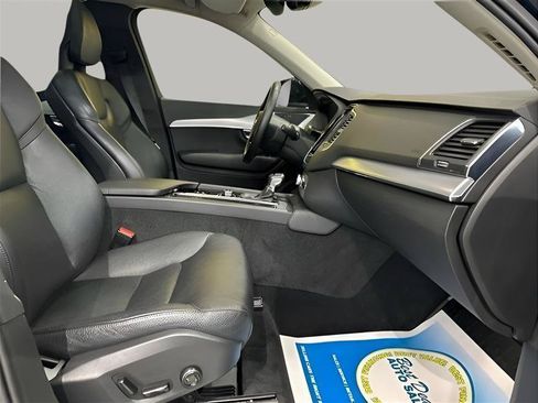Used 2016 Volvo XC90 T6 Momentum AWD/4WD image 29