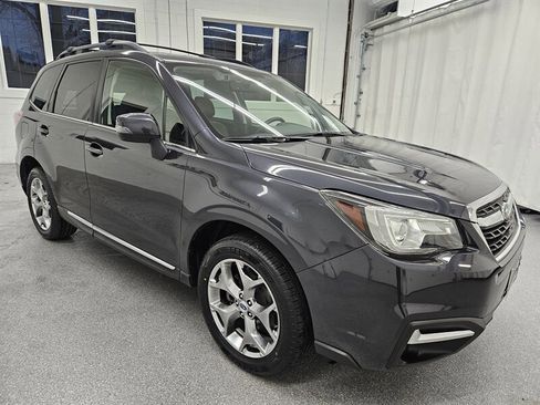 Used 2018 Subaru Forester 2.5i Touring image 3