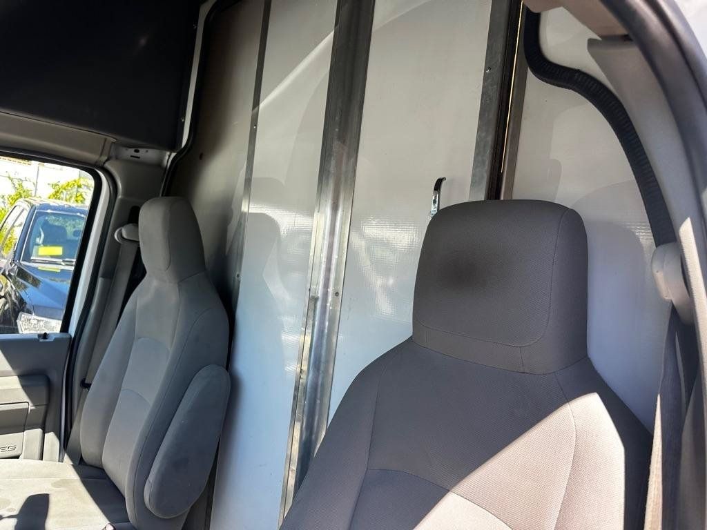 Used 2015 Ford E-350 and Econoline 350 Super Duty w/ Power Windows & Locks Group RWD image 11