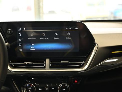 New 2026 Chevrolet Trax ACTIV w/ Sunroof Package FWD image 15