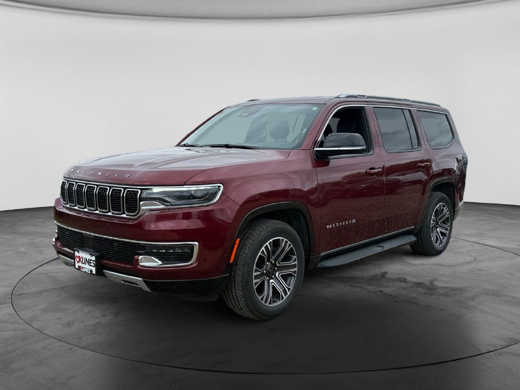 Used 2025 Jeep Wagoneer Series II AWD/4WD image 5
