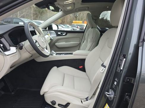 New 2026 Volvo XC60 T8 Ultra w/ Protection Package Premier AWD/4WD image 24