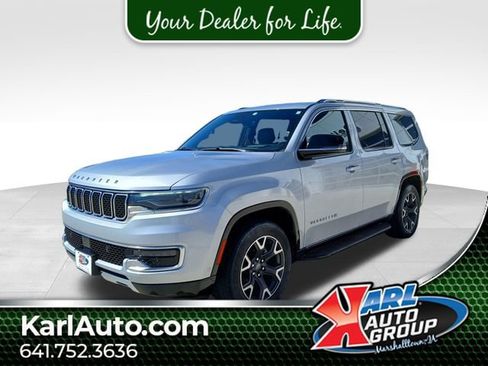 Used 2023 Jeep Wagoneer Series III w/ Preferred Equipment Group AWD/4WD image 1