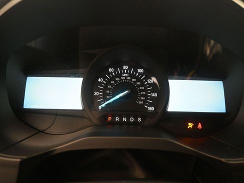 Used 2024 Ford Edge SE w/ Black Appearance Package image 9