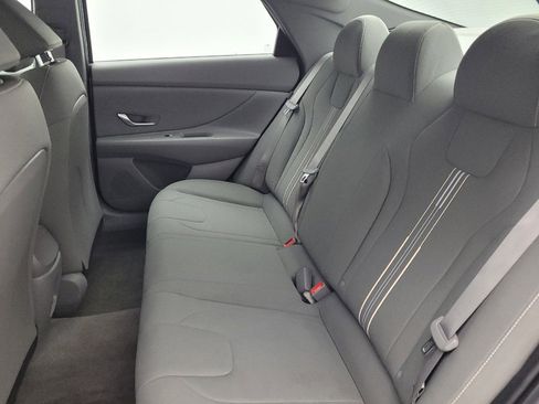Used 2024 Hyundai Elantra SEL FWD image 18