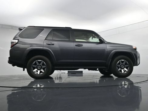 Used 2022 Toyota 4Runner TRD Off-Road Premium AWD/4WD image 38
