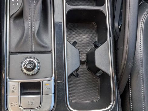 Used 2025 Kia Telluride S FWD image 24