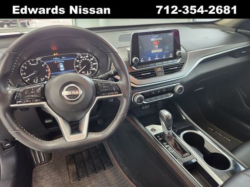 Used 2024 Nissan Altima 2.5 SR image 16