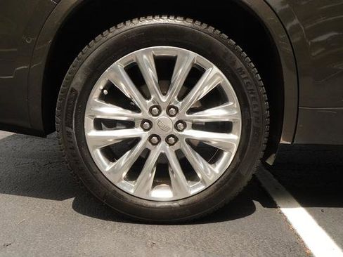 Used 2020 Cadillac XT6 Premium Luxury w/ Platinum Package FWD image 38