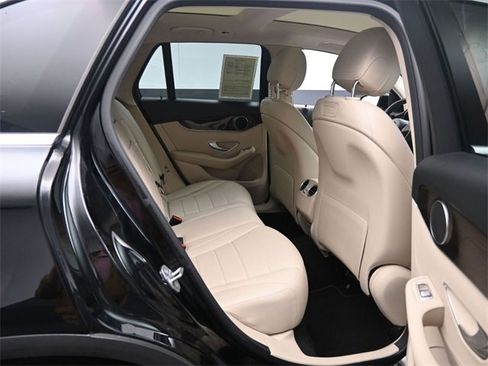 Used 2018 Mercedes-Benz GLC 300 image 23