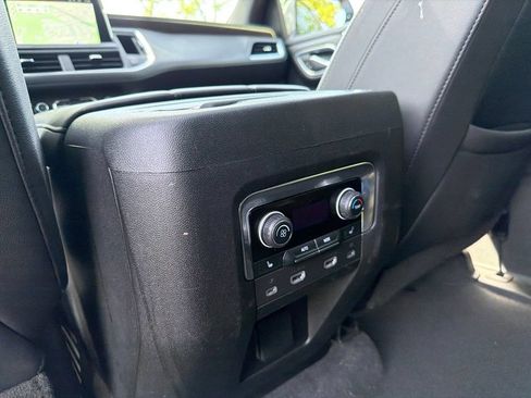 Used 2022 Chevrolet Suburban LT w/ LT Signature Plus Package AWD/4WD image 36