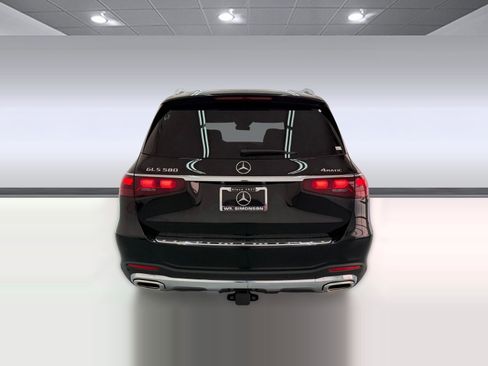 New 2026 Mercedes-Benz GLS 580 4MATIC image 9